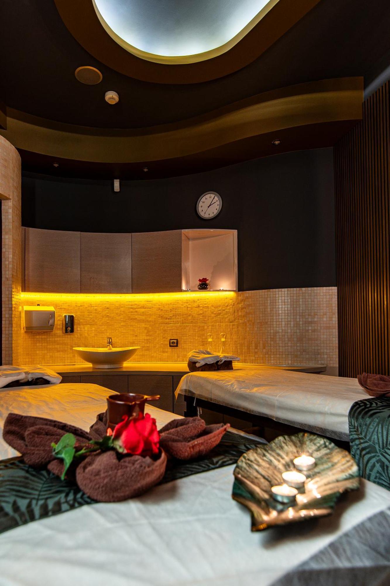 Hotel Galicja Superior Wellness & Spa Oswiecim Dış mekan fotoğraf