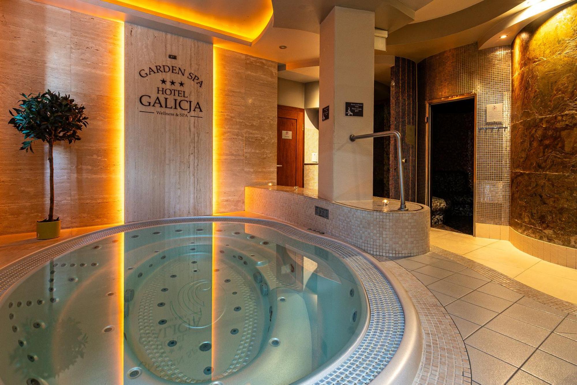 Hotel Galicja Superior Wellness & Spa Oswiecim Dış mekan fotoğraf